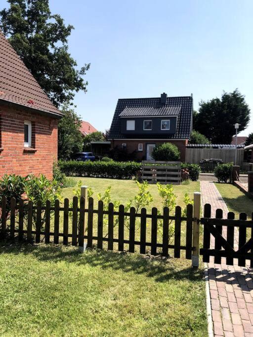 "Kleine 4" Idyllisches Tinyhouse An Der Nordsee Norden Exterior foto